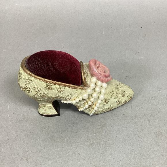 Vintage Russ Berrie Mini Ladies Victorian Shoe Pin Cushion #100079 - Picture 3 of 10